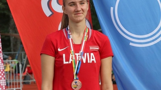 Indrai Mackevičai bronza Baltijas U16 čempionātā