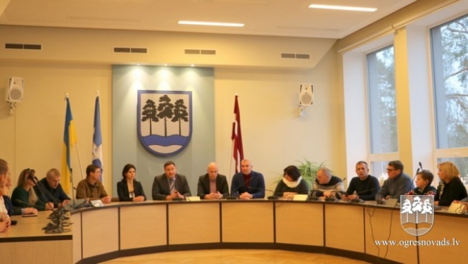 Ogrē viesojas Krievijas un Ukrainas konfliktā cietušie