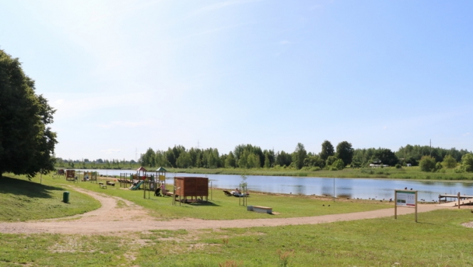Veikta ūdens kvalitātes pārbaude peldvietās