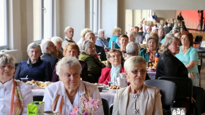 Ogres seniori svin Veco ļaužu dienu