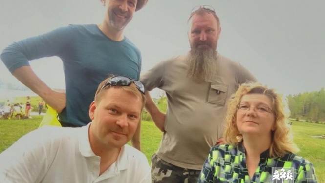 Kopīgi ar bērniem tiek tīrīta Vedzes upe
