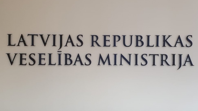 Apstiprina papildu atvieglojumus vakcinētām personām