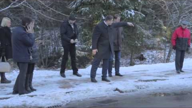 OGRE: Taps ilggadējā Ogres mēra A. Kalniņa skulptūra (17. 03. 16)