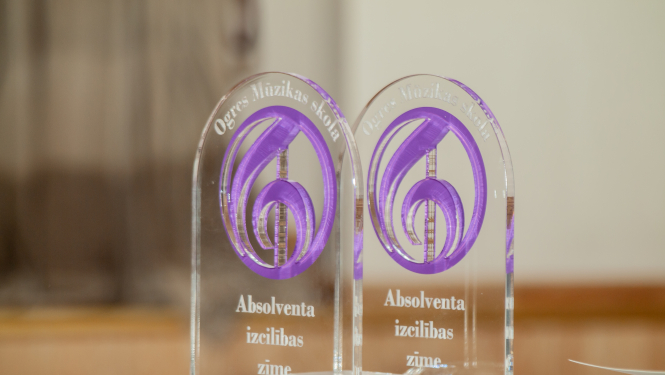 Ogres Mūzikas skolu absolvē 42 skolēni