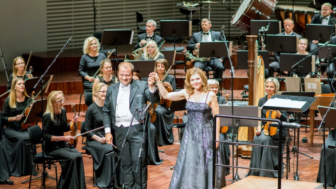 A.Lakstīgala ierakstījis opermūzikas CD, gatavojas koncertam Liepājā