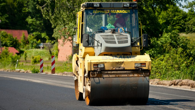  Atjaunos ceļa segumu no Rīgas apvedceļa līdz Tīnūžiem 