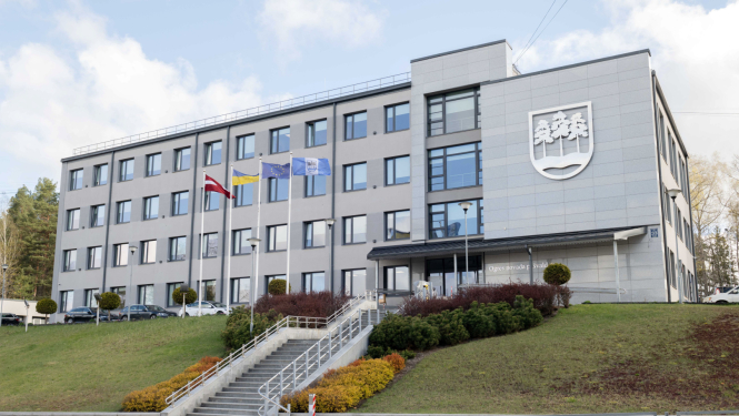 Domes ēka 2026. gada 30. aprīlī