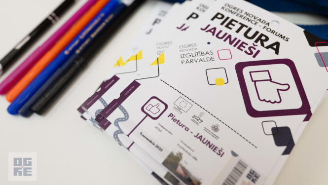 Ogrē aizvadīta jauniešu konference “Pietura – JAUNIEŠI 2025”