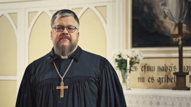 Mācītājs Mārtiņš Kalējs: “Šajos svētkos atbalstiet un mīliet savus tuvākos”