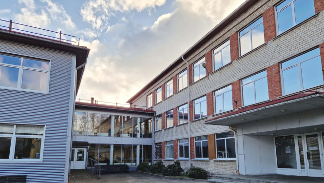 Lielvārdes vidusskola