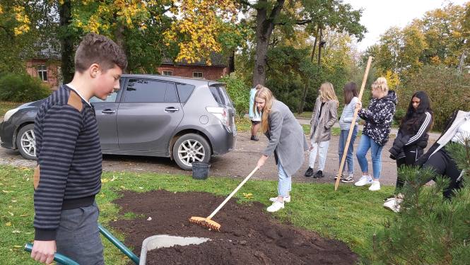 Meža dienu projektā pilnveidota Suntažu ainava