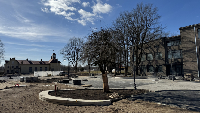 Neatkarības laukums būvniecības laikā 2025. gada 20. martā