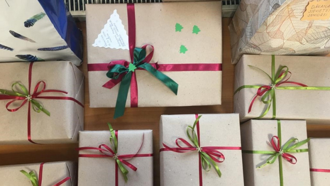 Ogres Centrālā bibliotēka piedalās labdarības akcijā SHOE BOX 2020