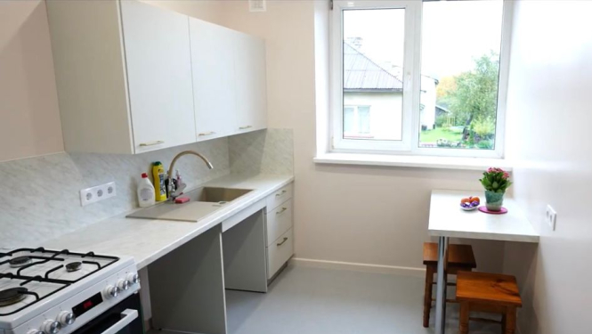 Projekta “Atbalsta pasākumi cilvēkiem ar invaliditāti mājokļu vides pieejamības nodrošināšanai Ogres novadā” ietvaros pielāgots mājoklis 