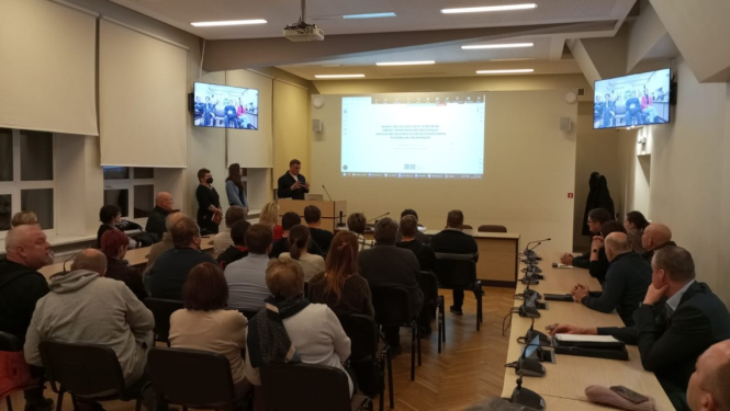 Publiskās apspriešanas sanāksme par teritorijas plānu piedalās iedzīvotāji gan klātēnē, gan attālināti