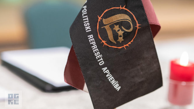 Represēto apvienība aicina uz Ziemassvētku balli