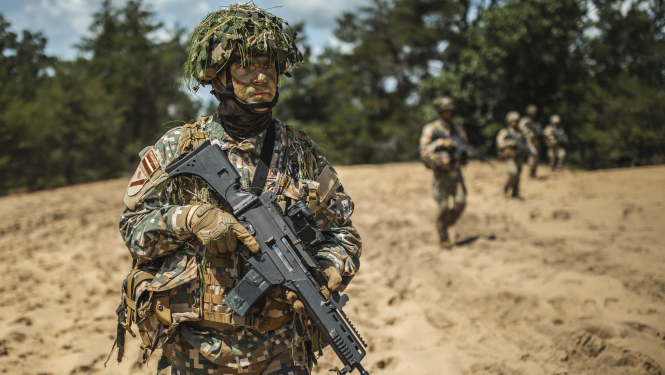 Aicina rezerves karavīrus  piedalīties militārajās mācībās