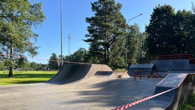 Ikšķiles skeitparks šobrīd ir īslaicīgi slēgts