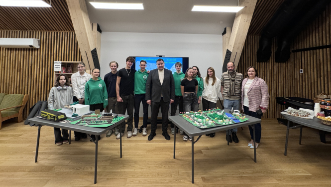 Jauniešu organizācija Talantu kalve piedalās projektā un kopā ar pašvaldības speciālistiem plāno Ogres attīstību