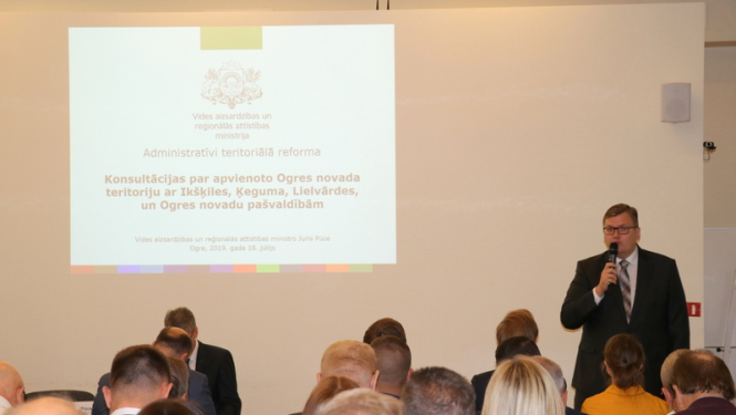 VARAM konsultējas ar pašvaldību deputātiem par gaidāmo reformu