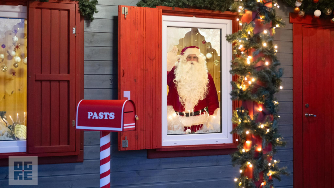 Ziemassvētku vecītis Ogres zilajos kalnos