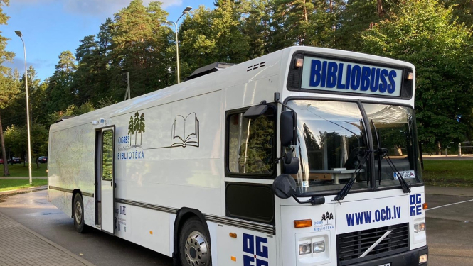 Bibliobuss reģistrēts Bibliotēku reģistrā kā mobilā filiālbibliotēka