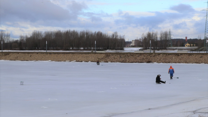 Ogres novadā aizliegts atrasties uz ūdenstilpju ledus