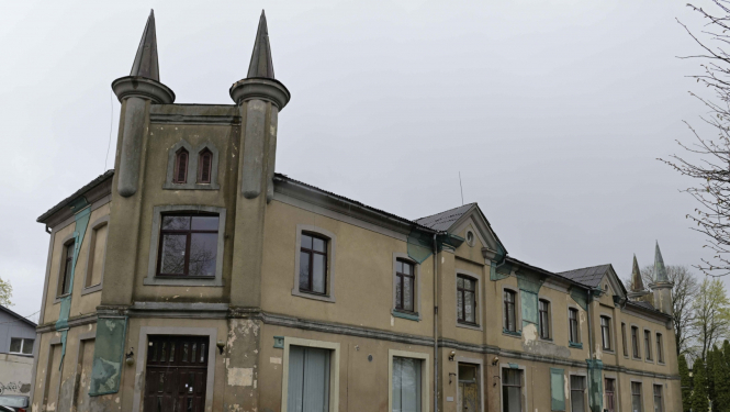 2. stāvu ēka Ogrē, Brīvības ielā 2