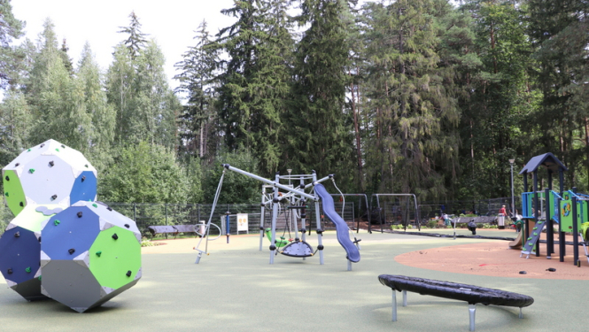 Jauns bērnu rotaļlaukums Ogrē