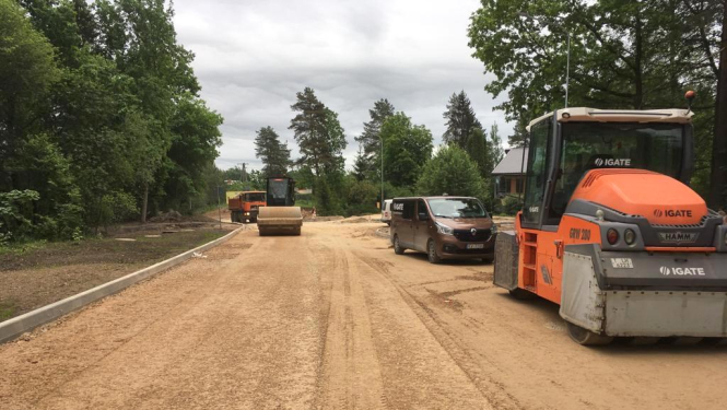 J.Čakstes prospektā  sāks ieklāt asfaltbetona segumu