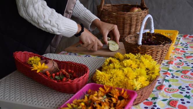 Rembatē svin “Dārzeņu festivālu”