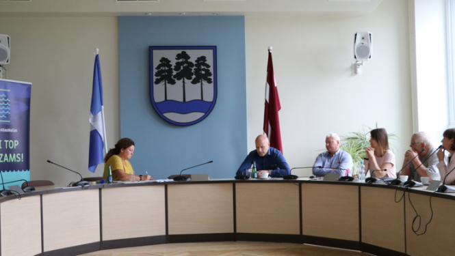 Diskusija par ekonomiskā potenciāla attīstību Daugavas krastos