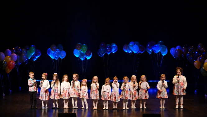 Bērnu vokālā studija SVILPASTES kuplā dziedātāju pulkā aizvadījusi sadraudzības koncertu