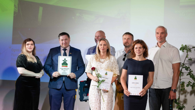 Ogres novada pašvaldības vadība konkursa „Energoefektīvākā ēka Latvijā 2024” ietvaros 19.09.2024.