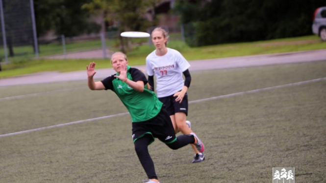 Ogres frisbijistiem sudrabs un bronza Latvijas čempionāta