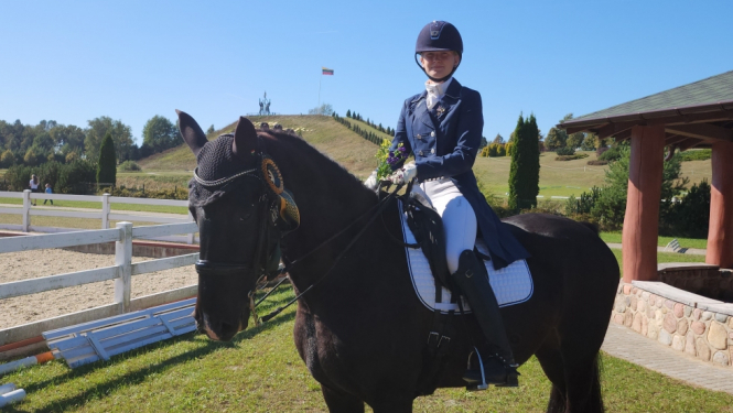 Ogres novada jātniecēm šoruden augsti sasniegumi sacensībās Latvijā un Lietuvā