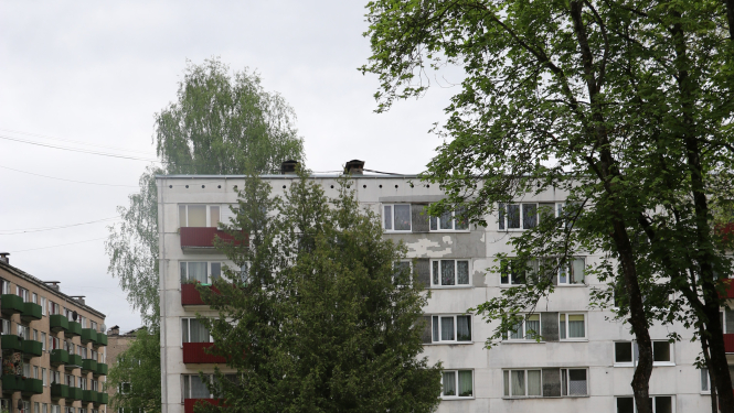 Sakārtoti Mālkalnes prospekta 39 iekšpagalma celiņi