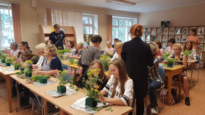 Ogrē iepazīst japāņu ikebanas mākslu