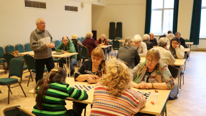 Aizvadīts ikgadējais Ogres invalīdu biedrības šaha un dambretes turnīrs