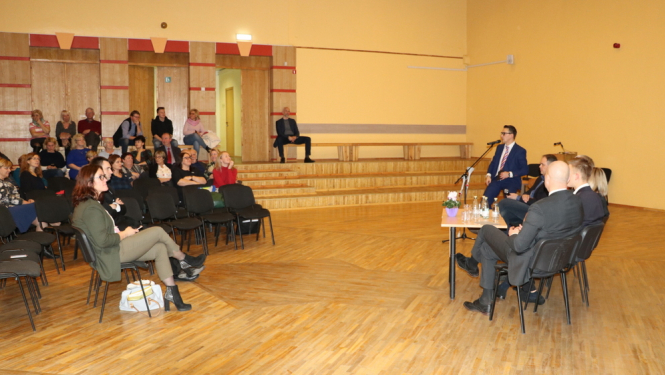 Pašvaldība uzsāk diskusiju ciklu par izglītības aktualitātēm