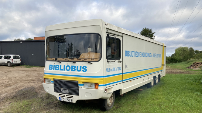 bibliobuss izsole