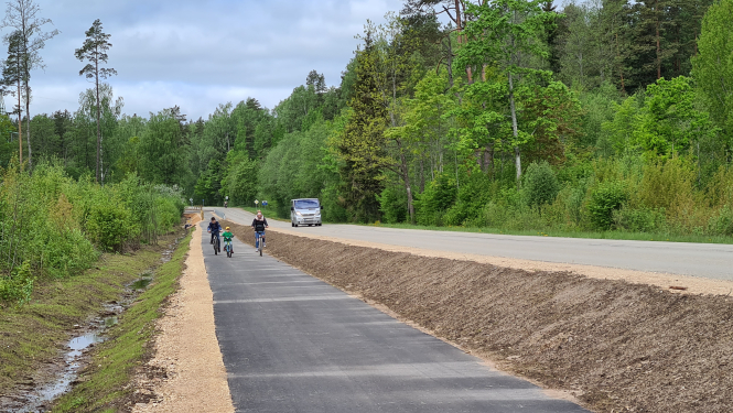 Iedzīvotājiem pieejams jaunais veloceliņš uz Ogresgalu