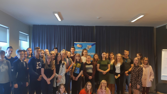 Ogres, Lielvārdes un Ķeguma novada jaunieši apmeklē Madonas novadu