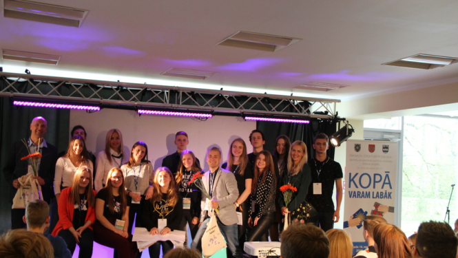 Starpnovadu jauniešu un lēmumpieņēmēju forums “Kopā varam labāk”.