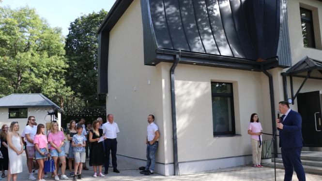Ogres pilsētas svētkos atklāj pārbūvēto Ogres novada Jauniešu māju