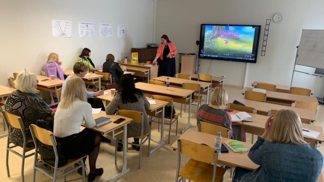 Novada karjeras konsultanti seminārā diskutē par karjeras izglītību Ogres novadā