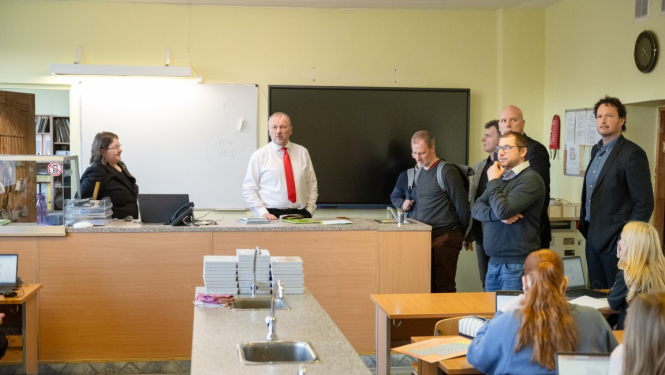 Ķeguma vidusskolas vadītāju un Ogres novada pašvaldības pārstāvju tikšanās Ķeguma vidusskolā 01.2024. vidusskolas