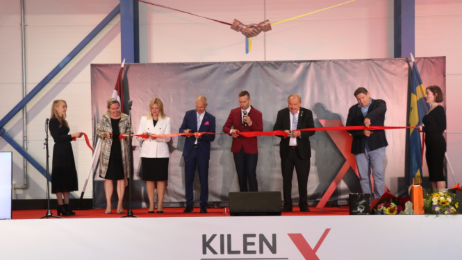 Ikšķilē atklāj jaunu un modernu saliekamo dzelzsbetona paneļu ražotni