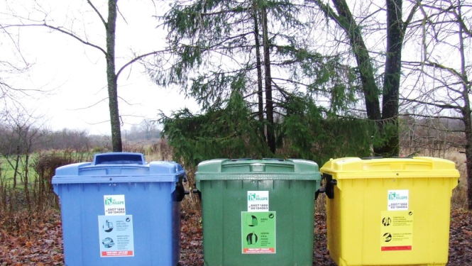 Izvietoti atsevišķi konteineri vienreizlietojamo trauku nodošanai