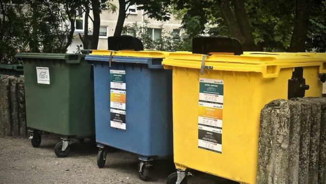 Sadzīves un šķiroto atkritumu konteineru izmantošana